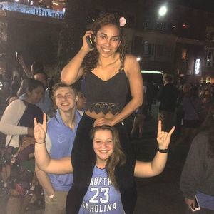 Meet your Posher, Nicole